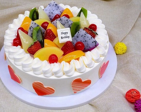 什錦生日蛋糕